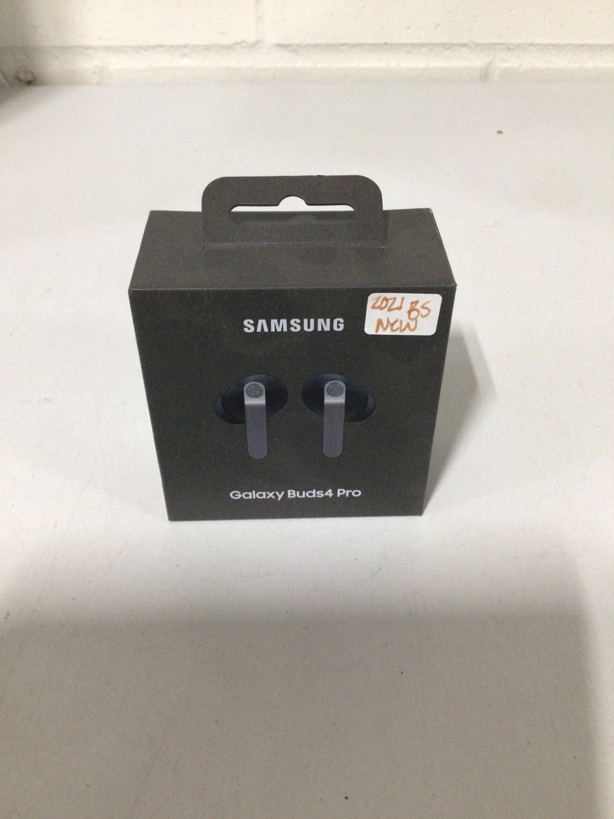 Samsung Galaxy Buds4 Pro True Wireless Earbuds – New Sealed – Pink Gold – Premium Bluetooth Earbuds