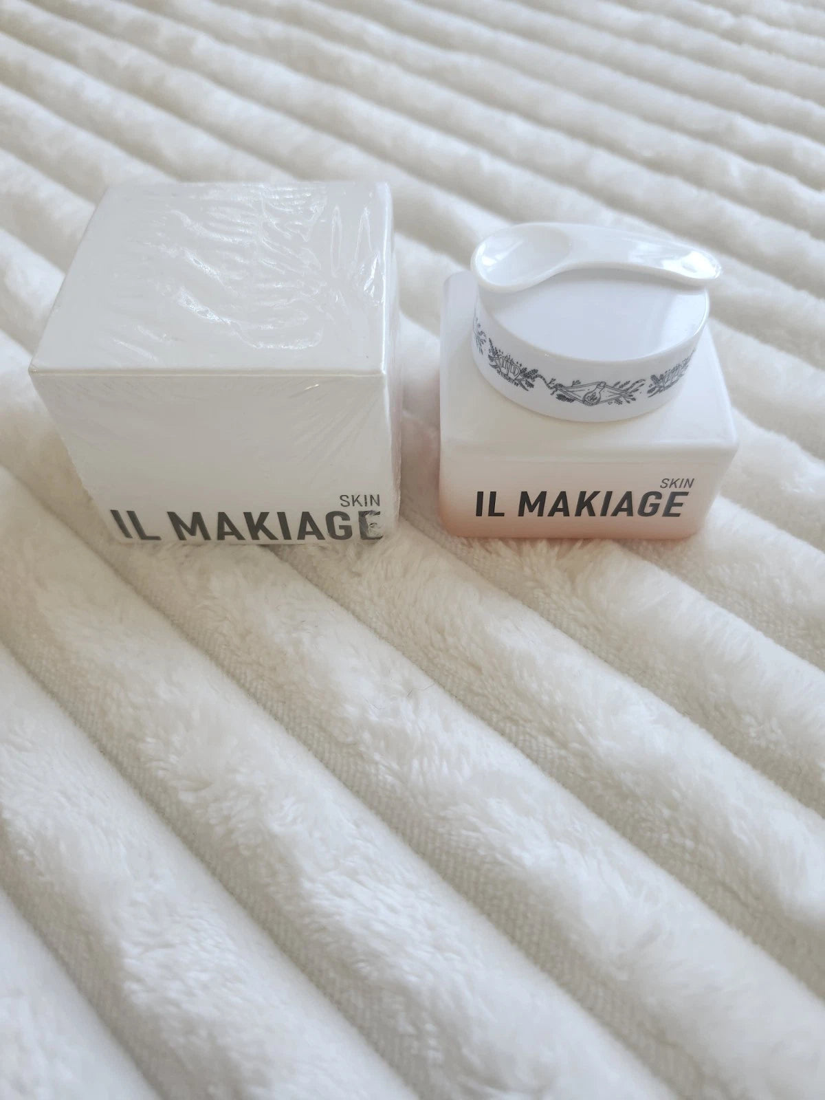 IL MAKIAGE Power Redo Anti-Aging Blur & Smooth Wrinkle Filler – 20ml / 0.67oz