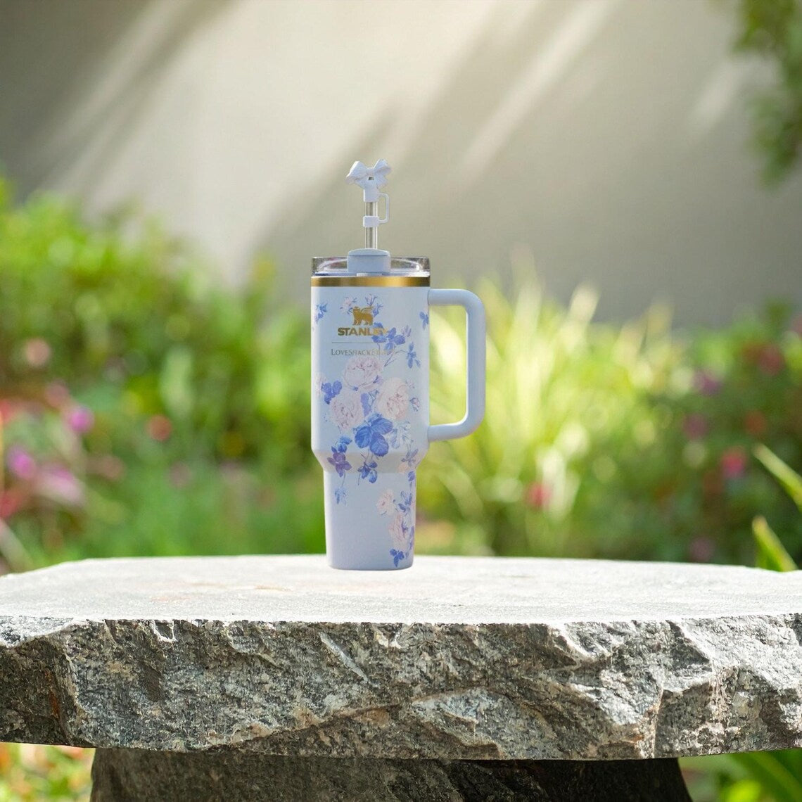 Stanley 40 oz Floral Blue LoveShackFancy Quencher H2.0 FlowState™ Tumbler