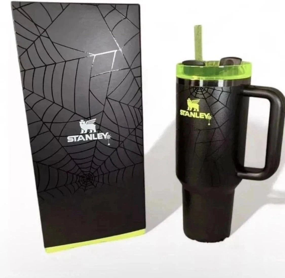 Stanley Halloween Web Glow H2.0 FlowState™ Tumbler 40oz